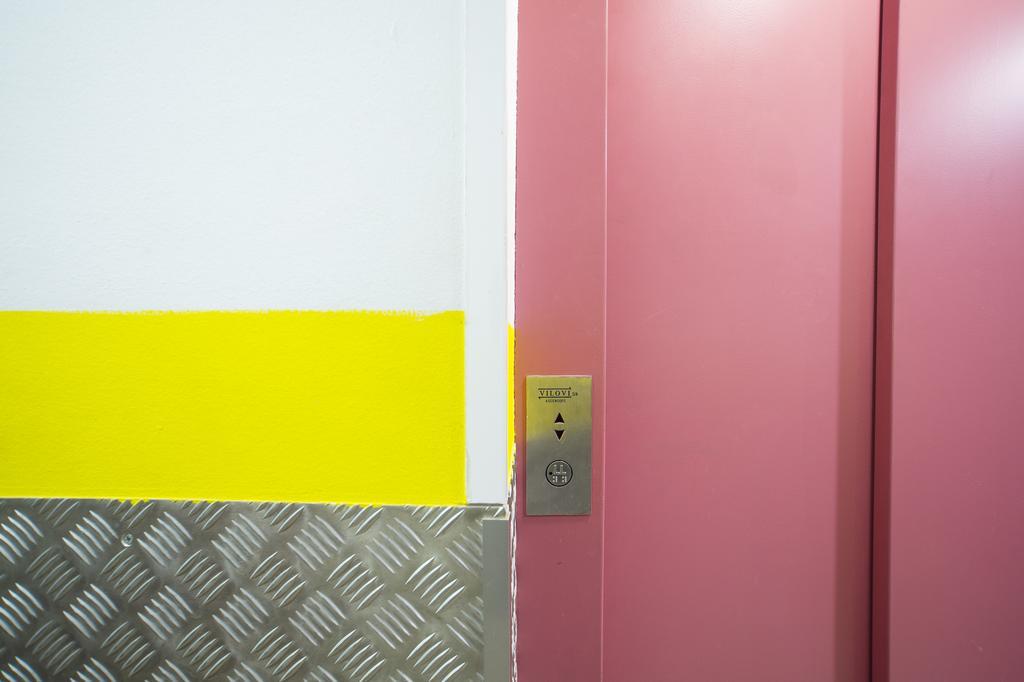 Center-Ramblas Guest House Barcelona Luaran gambar