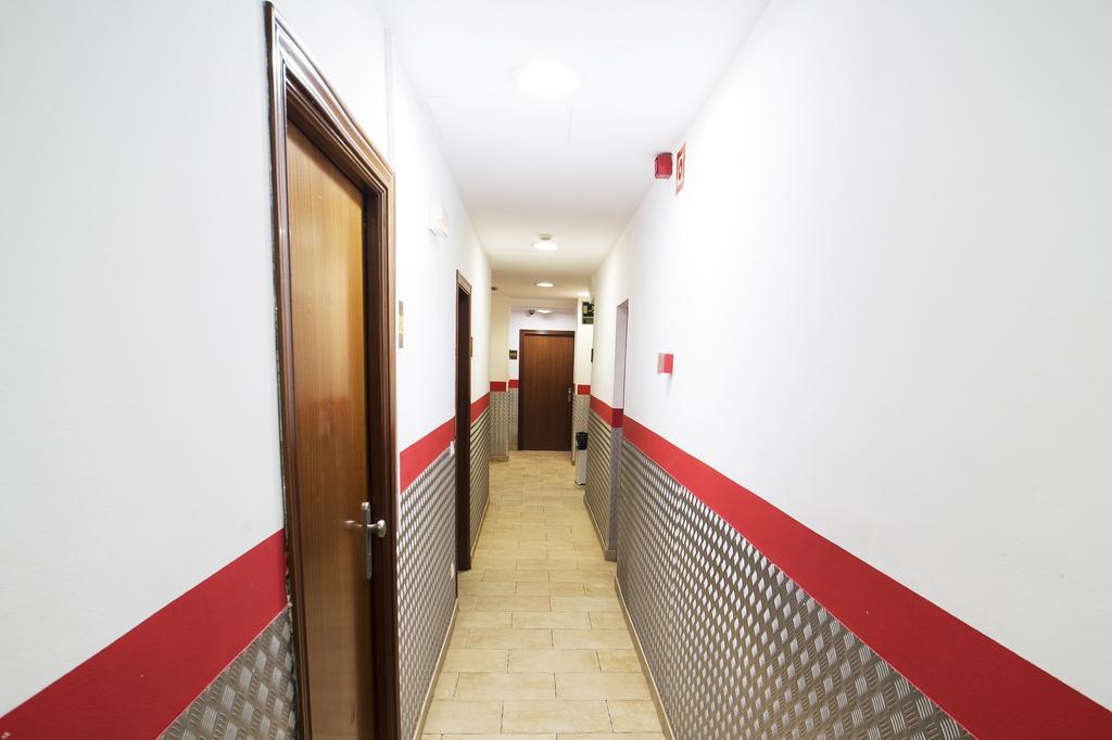 Center-Ramblas Guest House Barcelona Luaran gambar